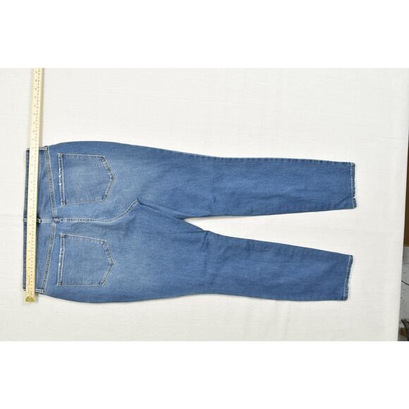 NEW Old Navy High-Rise Pop Icon Skinny Jeans W/ Distressed Knees Size 14 - Picture 4 of 8